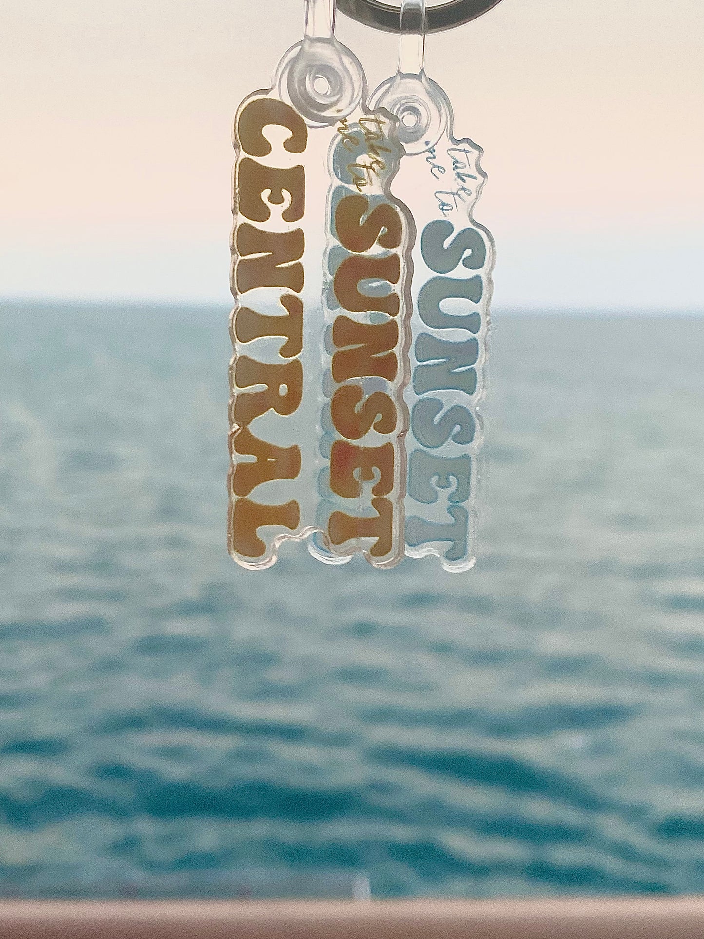 Take Me to Sunset Central Keychain - Blue